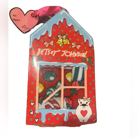 Betsey Johnson Accessories - HP! Any 2/$18! Betsey Johnson 6 Pack Low Cut Christmas Socks